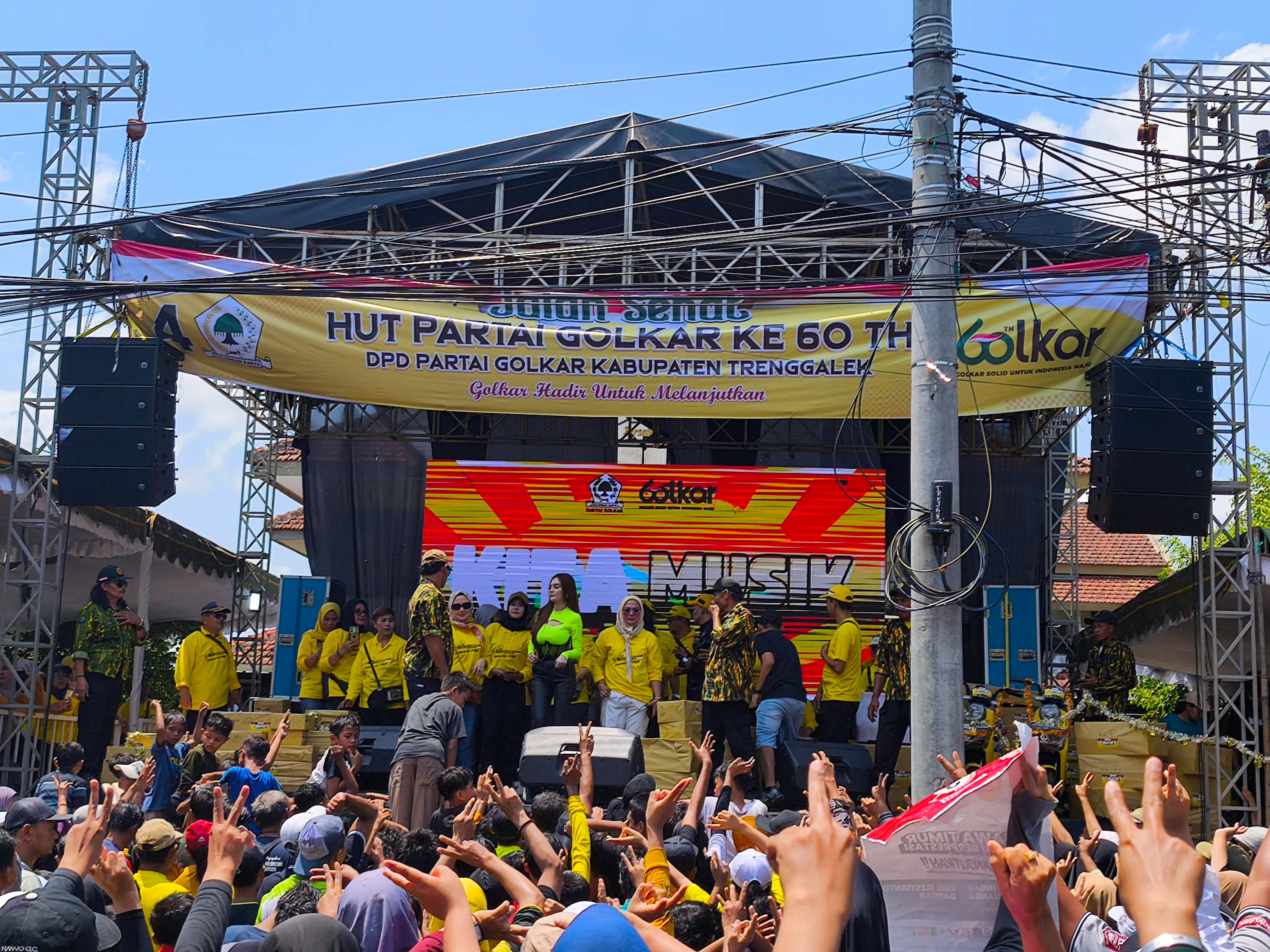 Panggung Produksi Konser ALFACOM